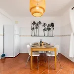 Вилла Baleal Happiness Surf House