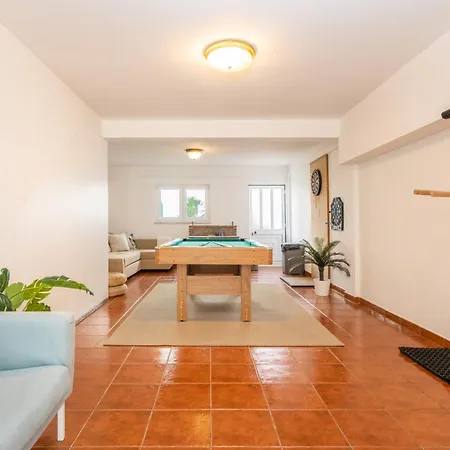 Villa Baleal Happiness Surf House