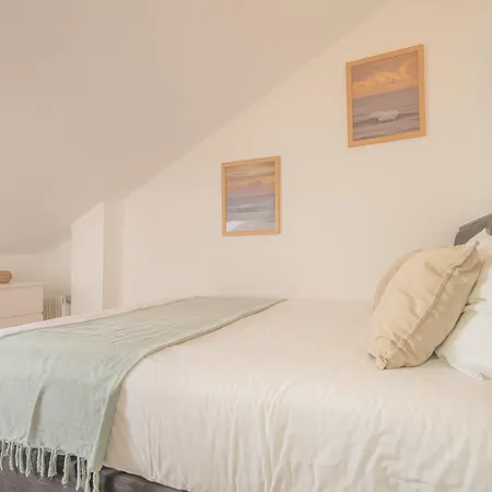 Villa Baleal Happiness Surf House *