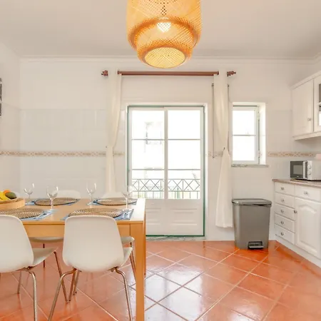 Baleal Happiness Surf House Villa *